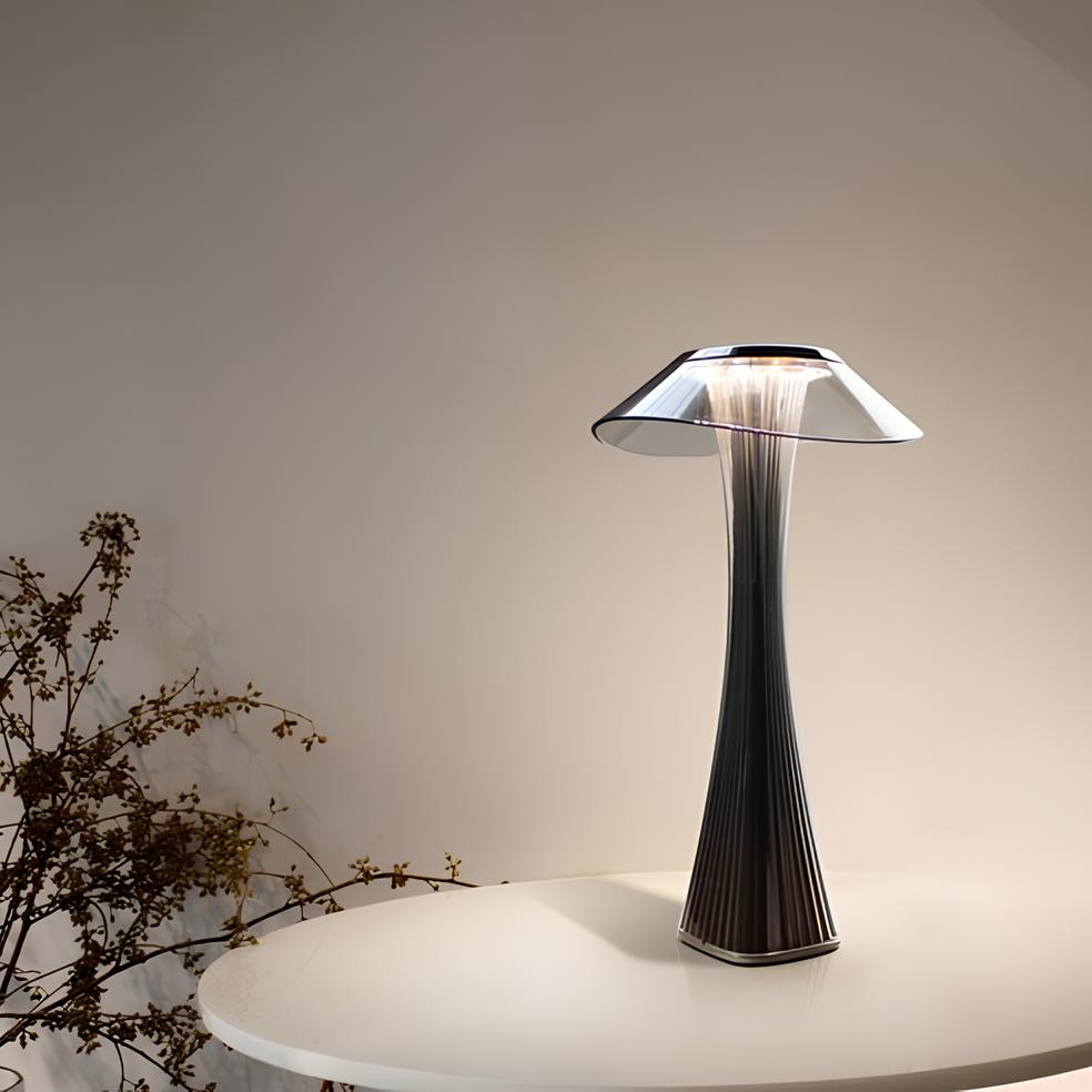 Lampe tulipe sculptée