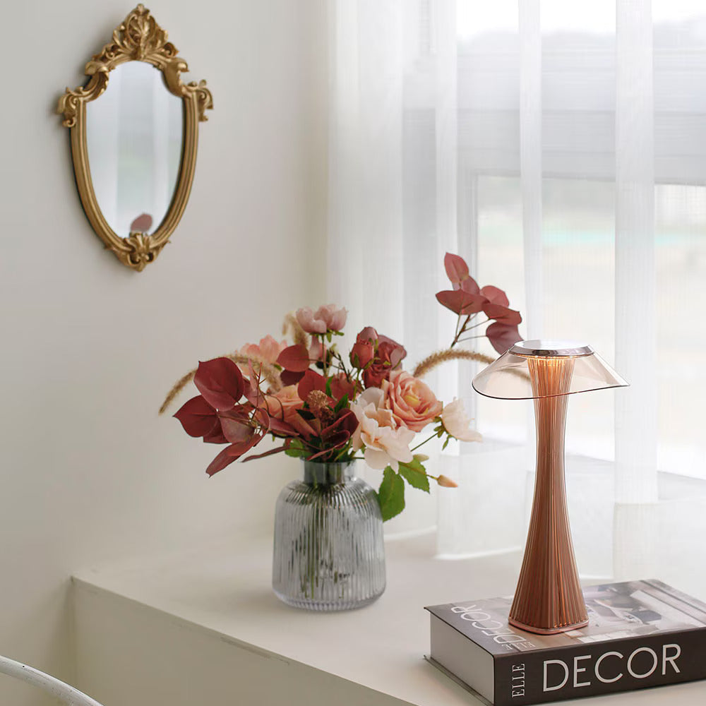 Lampe tulipe sculptée