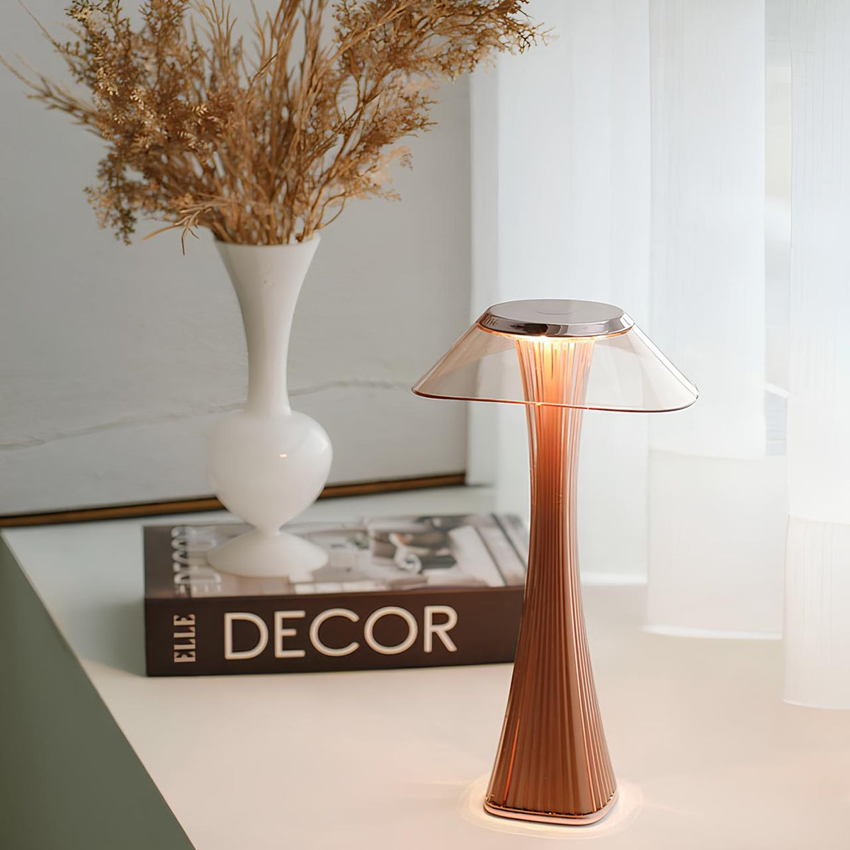 Lampe tulipe sculptée