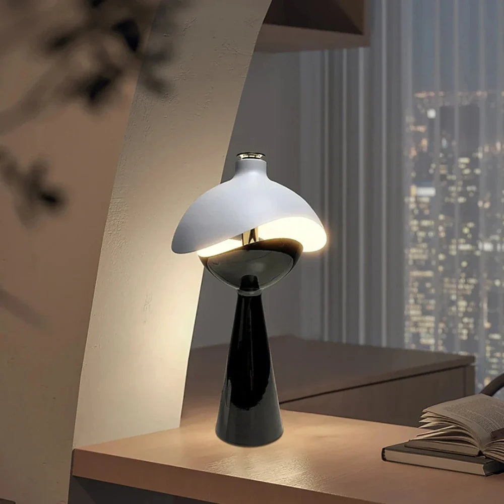 Lampe de table sculptée LumiDome™