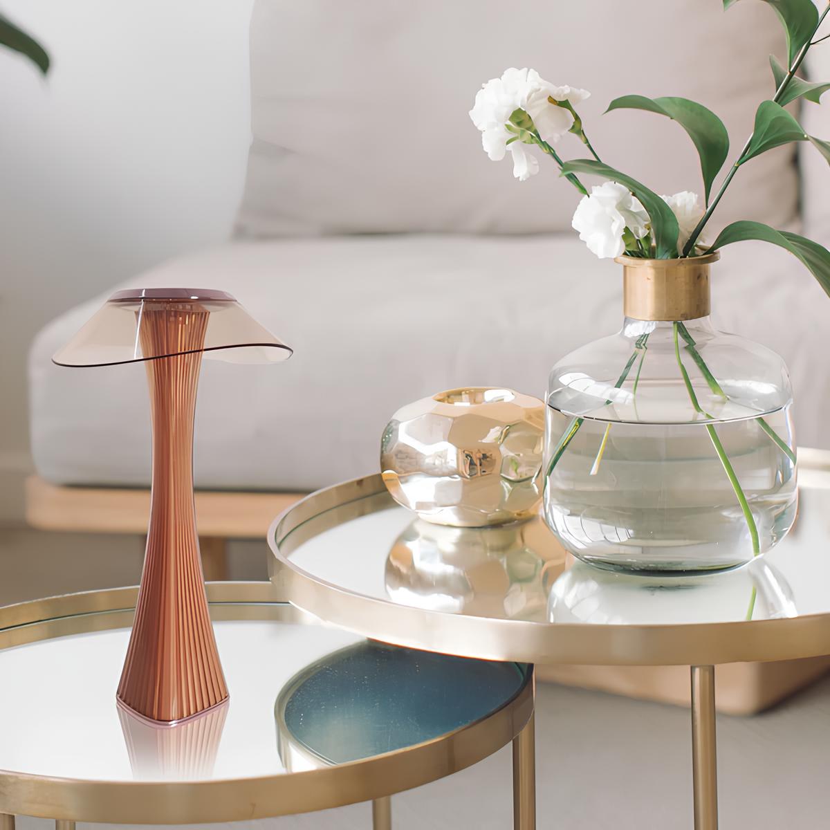 Lampe tulipe sculptée