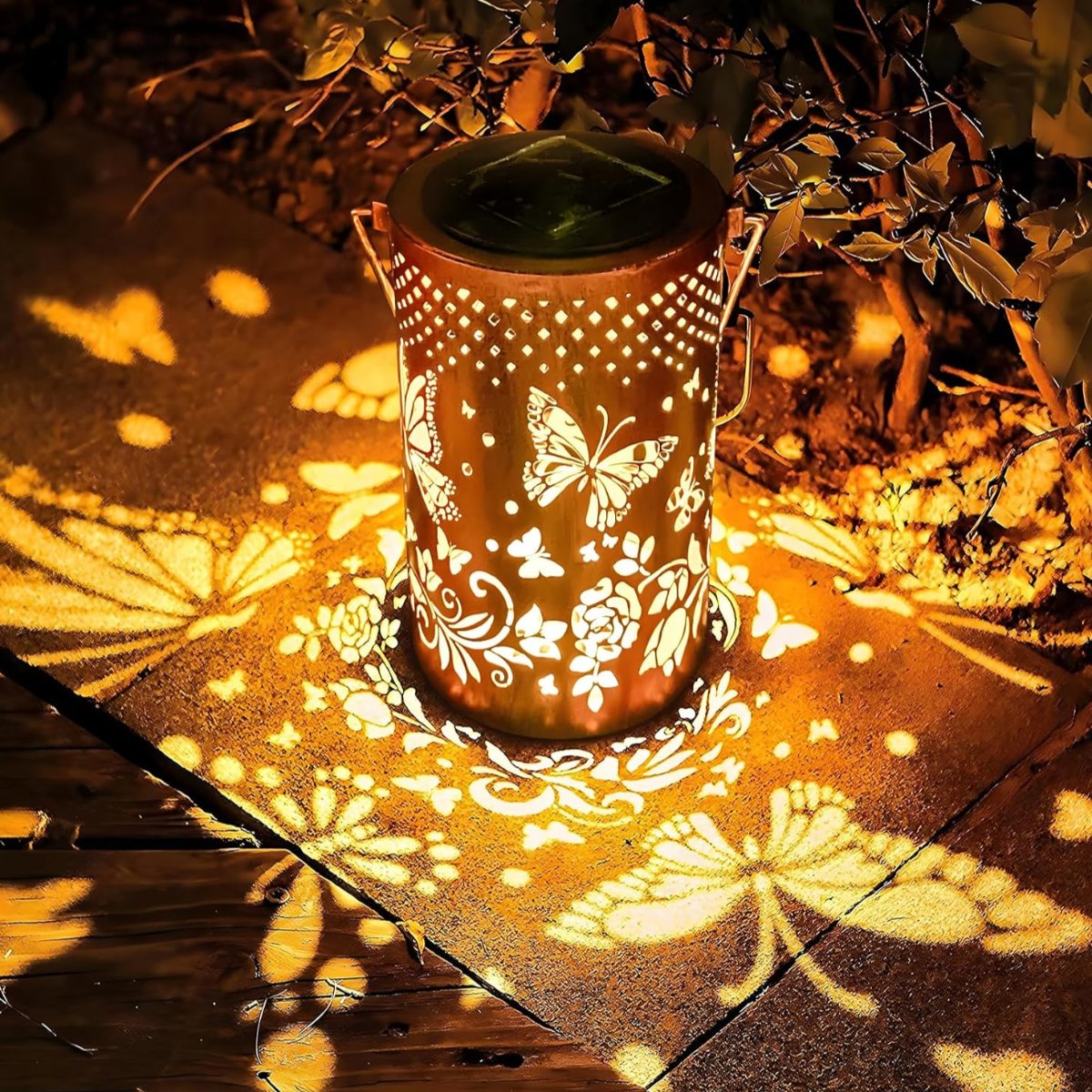 Lanterne à motif solaire