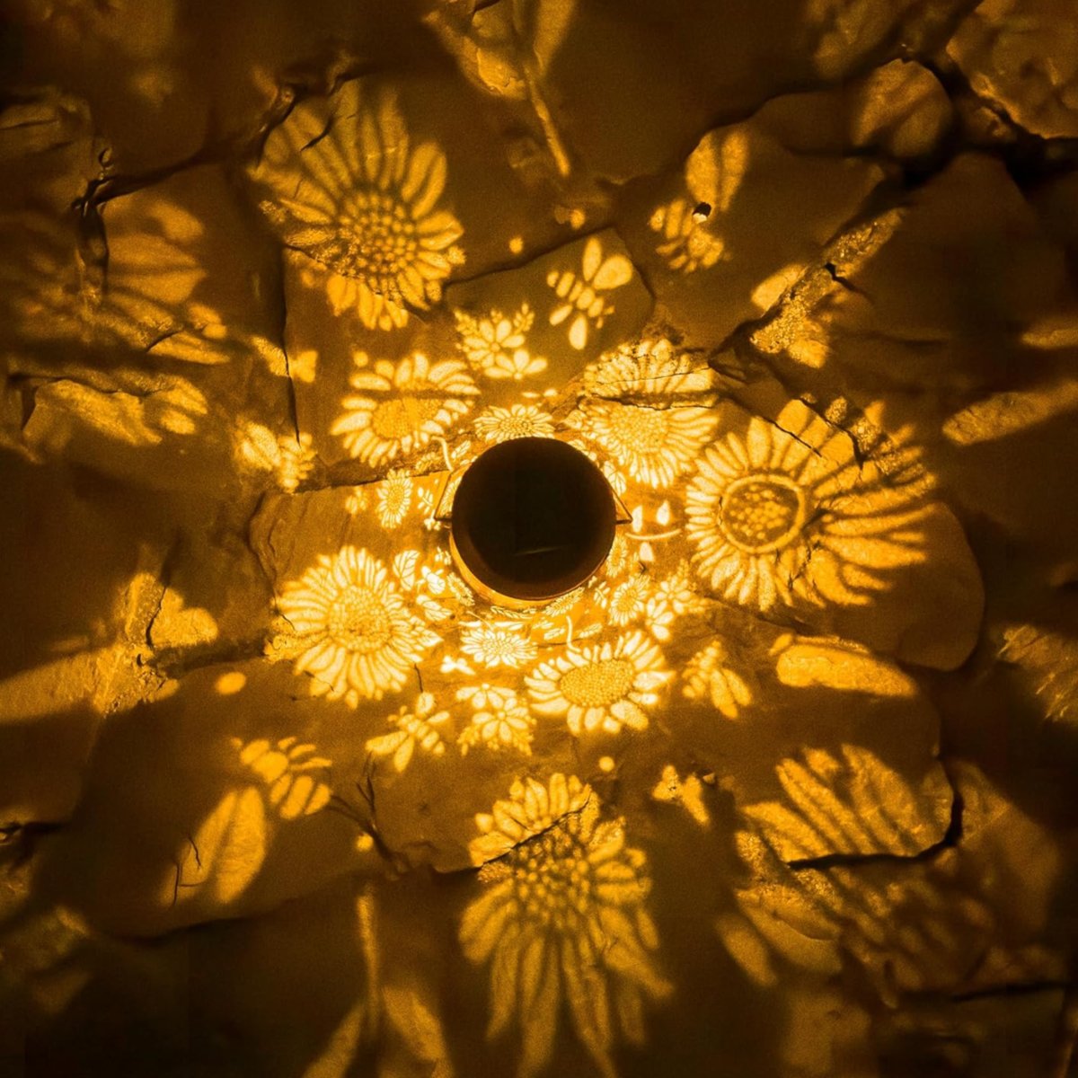 Lanterne à motif solaire
