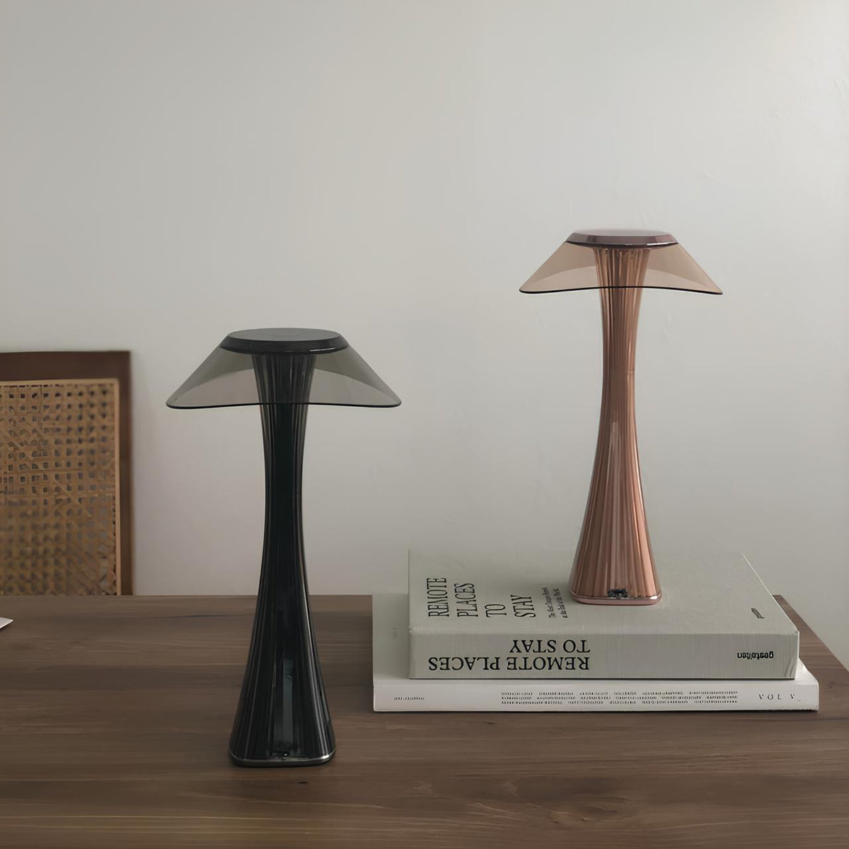 Lampe tulipe sculptée