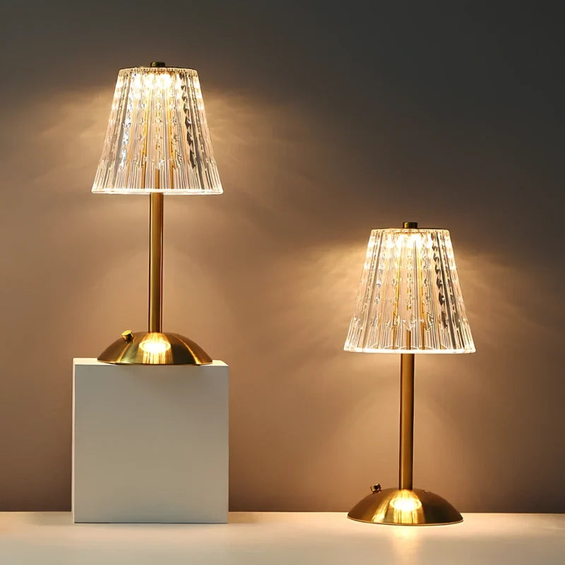 Lampe de table en cristal doré