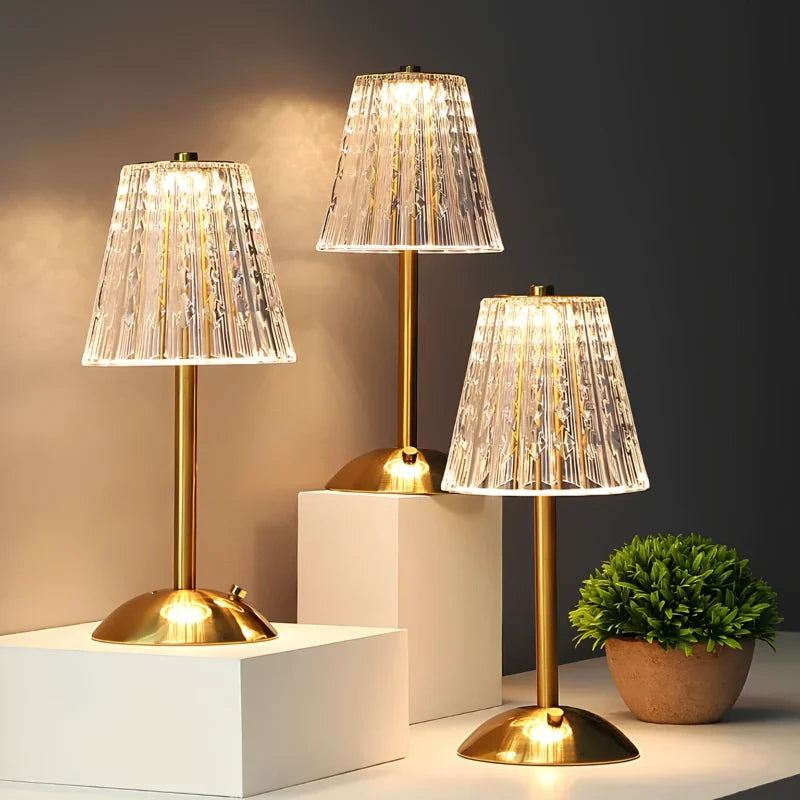 Lampe de table en cristal doré