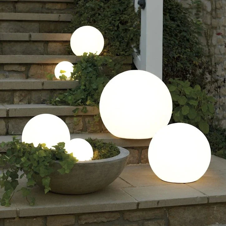 Bolvormige tuinlamp
